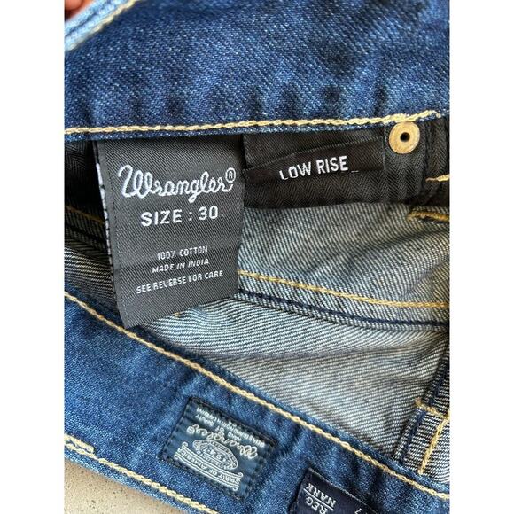 Vintage 90s Women’s Wrangler Cotton Denim Jeans Low Rise Straight Leg Waist 30” - Picture 4 of 7